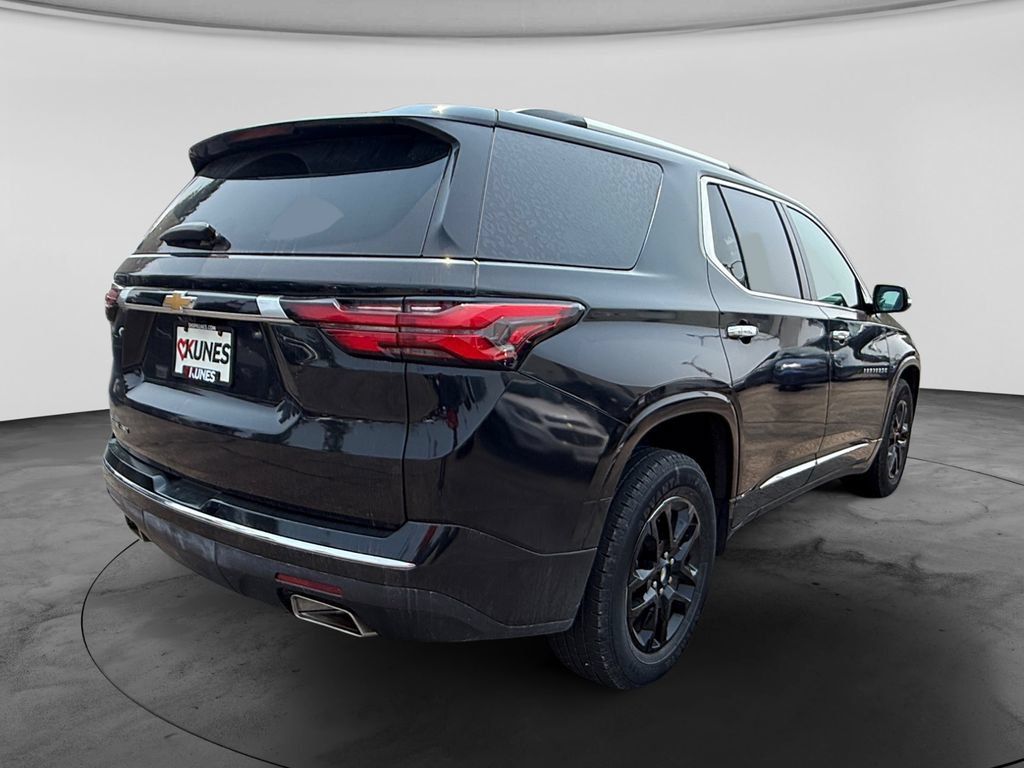 Used 2023 Chevrolet Traverse Premier AWD/4WD image 8