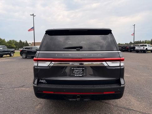Used 2022 Lincoln Navigator L Reserve AWD/4WD image 6