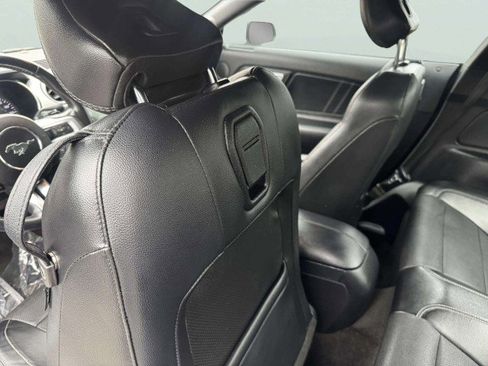Used 2018 Ford Mustang Premium image 36