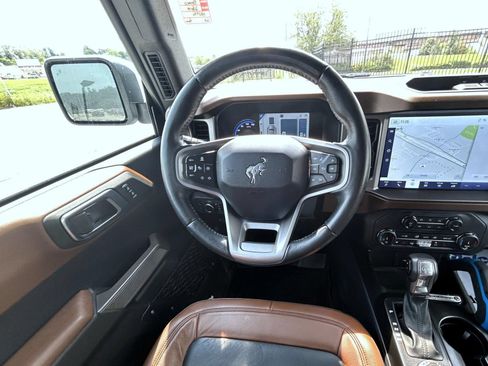 Used 2022 Ford Bronco Outer Banks AWD/4WD image 14