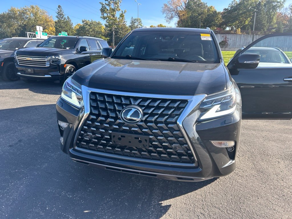 Used 2022 Lexus GX 460 Premium w/ Premium Package AWD/4WD image 11