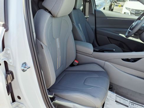 New 2026 Hyundai Elantra Sport FWD image 7