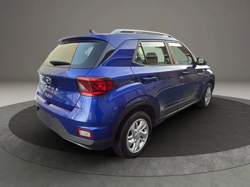 Used 2020 Hyundai Venue SEL w/ Convenience Package image 5