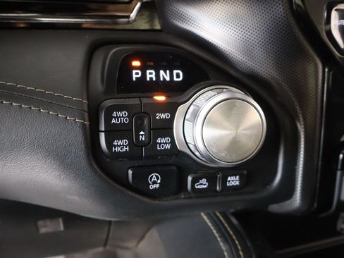 Used 2025 RAM 1500 Limited w/ Off Road Group AWD/4WD image 9