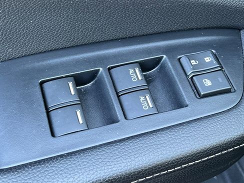 Used 2022 Honda Ridgeline RTL-E image 11