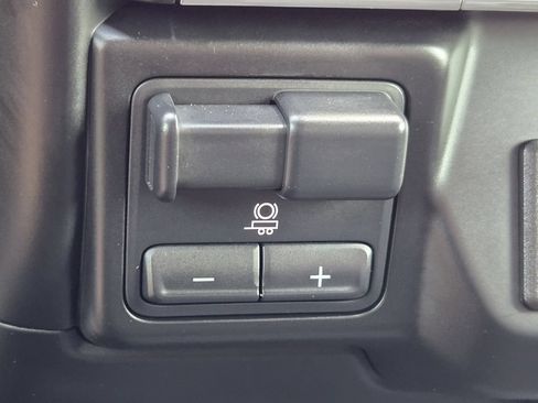 Used 2020 Chevrolet Silverado 3500 LTZ AWD/4WD image 32