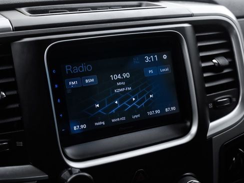 Used 2015 RAM 2500 SLT image 23