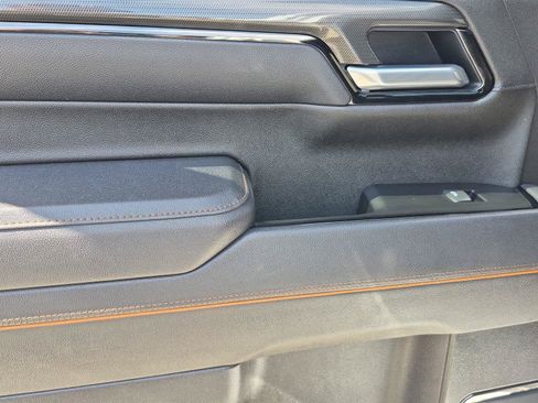 Used 2025 GMC Sierra 1500 AT4 AWD/4WD image 17