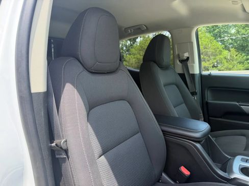 Used 2022 Chevrolet Colorado LT w/ Safety Package AWD/4WD image 50