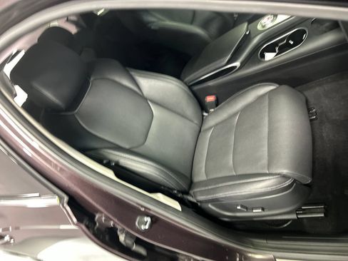 Used 2022 Genesis GV70 2.5T AWD/4WD image 23