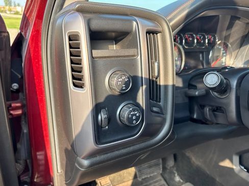 Used 2016 GMC Sierra 1500 SLT w/ All-Terrain Package AWD/4WD image 17