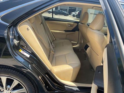 Used 2016 Toyota Camry XLE image 32