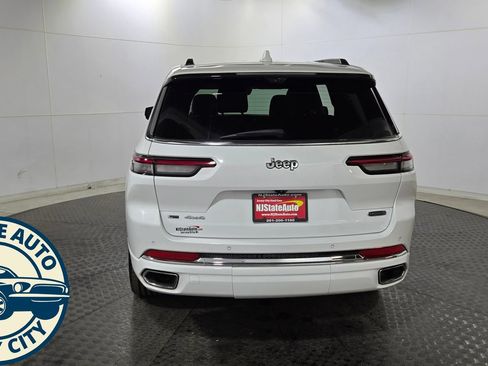 Used 2021 Jeep Grand Cherokee L Overland w/ Luxury Tech Group IV AWD/4WD image 5
