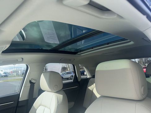 Certified 2025 Audi Q3 2.0T Premium Plus w/ Premium Plus Package image 23