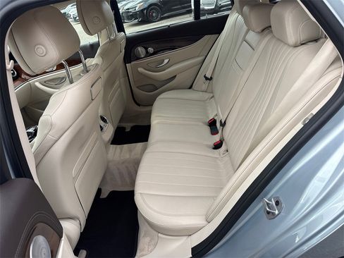 Used 2018 Mercedes-Benz E 400 4MATIC Wagon image 20