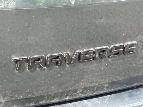Used 2019 Chevrolet Traverse Premier w/ LPO, Blackout Package AWD/4WD image 19