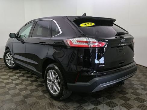 Used 2024 Ford Edge SEL w/ Convenience Package image 7