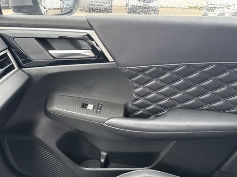 Used 2024 Mitsubishi Outlander SEL image 22