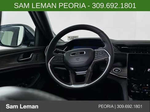 New 2025 Jeep Grand Cherokee L Limited image 11