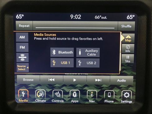 Used 2022 Jeep Wrangler Unlimited Sahara w/ LED Lighting Group AWD/4WD image 32
