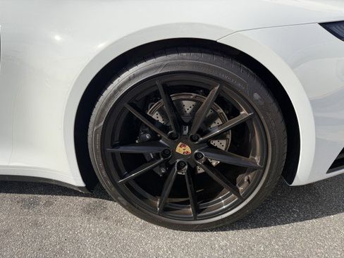 Used 2024 Porsche 911 Carrera image 29
