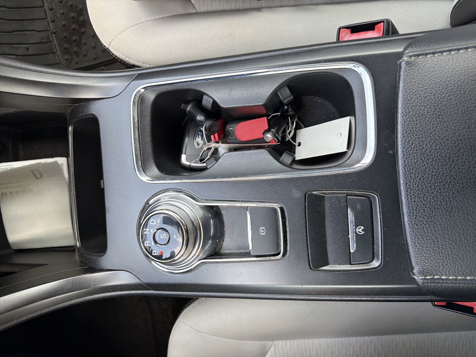 Used 2019 Ford Fusion SE w/ Equipment Group 151A FWD image 18