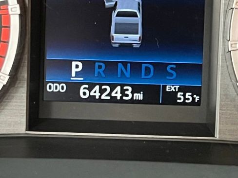 Used 2017 Toyota Tundra Limited w/ Limited Premium Package image 24