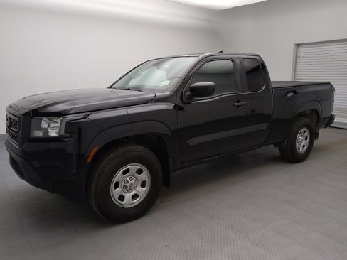 Used 2022 Nissan Frontier S w/ Technology Package image 2