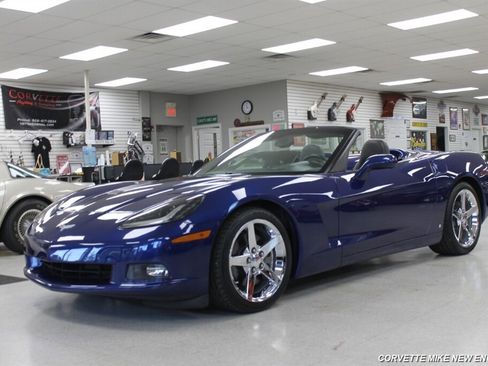 Used 2006 Chevrolet Corvette Convertible image 1