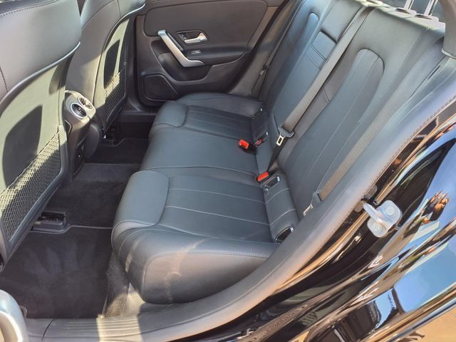 Used 2025 Mercedes-Benz CLA 250 image 11