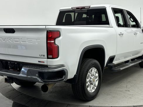 Used 2024 Chevrolet Silverado 2500 LTZ w/ LTZ Convenience Package image 8