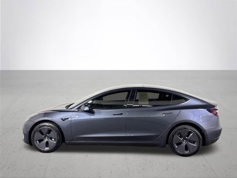 Used 2022 Tesla Model 3 Long Range AWD/4WD image 9