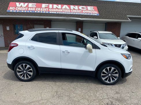Used 2019 Buick Encore Essence image 6