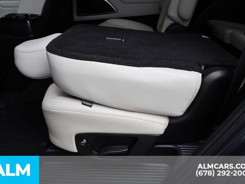 Used 2024 Kia Telluride S w/ S Sunroof Package FWD image 22