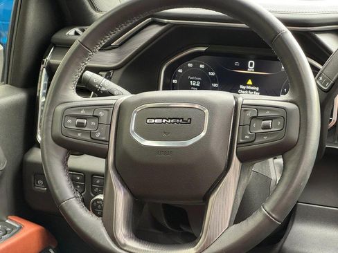 Used 2024 GMC Sierra 2500 Denali Ultimate image 15