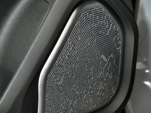 New 2025 GMC Hummer EV 3X image 11