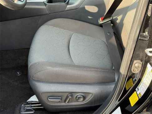 Used 2025 Toyota RAV4 XLE image 17