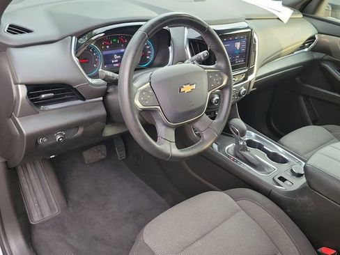 Certified 2023 Chevrolet Traverse LT FWD image 19