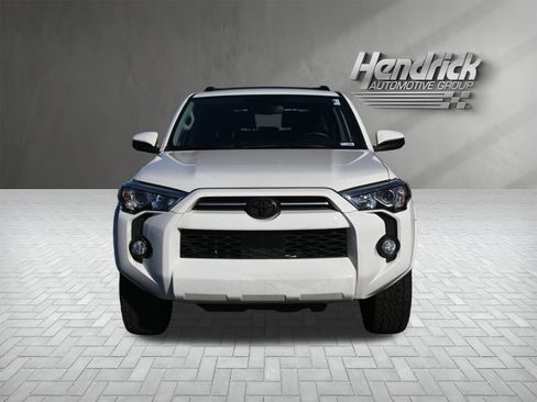 Used 2020 Toyota 4Runner SR5 image 5