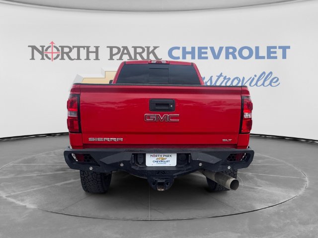Used 2019 GMC Sierra 2500 SLT w/ Duramax Plus Package AWD/4WD image 4