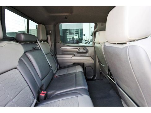 Used 2024 Chevrolet Silverado 1500 ZR2 w/ Technology Package image 9