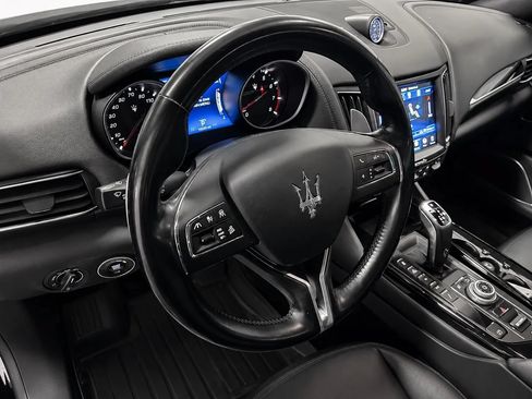 Used 2019 Maserati Levante S AWD/4WD image 11