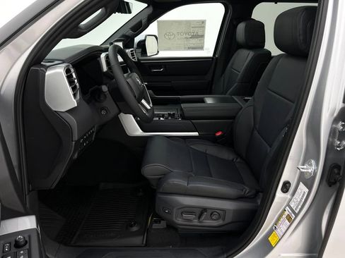 New 2025 Toyota Tundra Platinum image 10