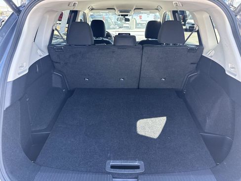 Used 2025 Nissan Rogue SV FWD image 9