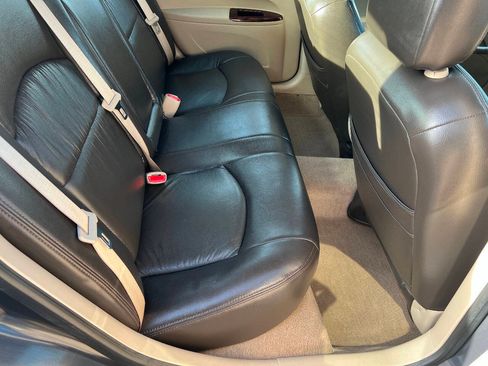 Used 2009 Buick LaCrosse CX FWD image 23