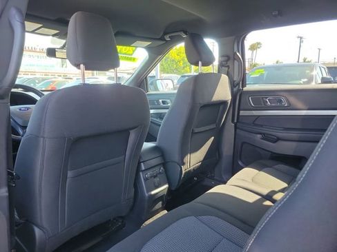 Used 2019 Ford Explorer XLT w/ Equipment Group 201A FWD image 15