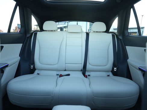 New 2026 Mercedes-Benz GLC 300 4MATIC image 31