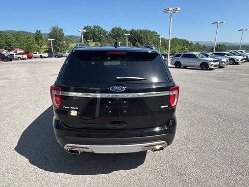 Used 2017 Ford Explorer Platinum AWD/4WD image 5