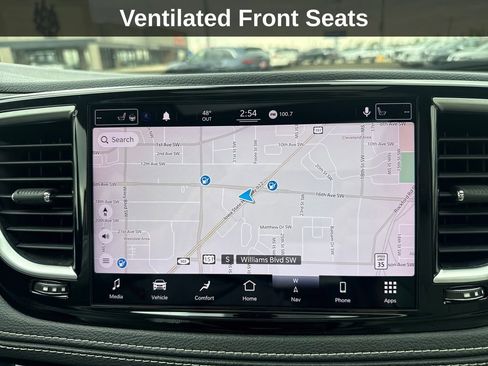 Used 2021 Chrysler Pacifica Limited w/ Premium & Safety Sphere Group AWD/4WD image 29