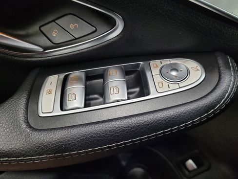 Used 2018 Mercedes-Benz C 300 4MATIC Sedan image 27